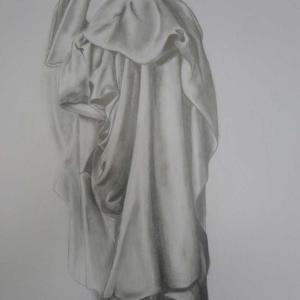 Étude de drapé, dessin au crayon de Claire